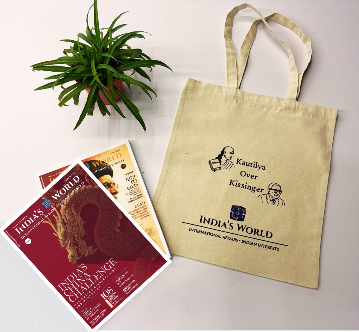 IndiasWorld_mag's tweet photo. Strategic thinkers deserve fun things too. Multiple tote designs. Multiple schools of thought.

https://t.co/JpMMK7NLkR https://t.co/pCr8jGP4Qu