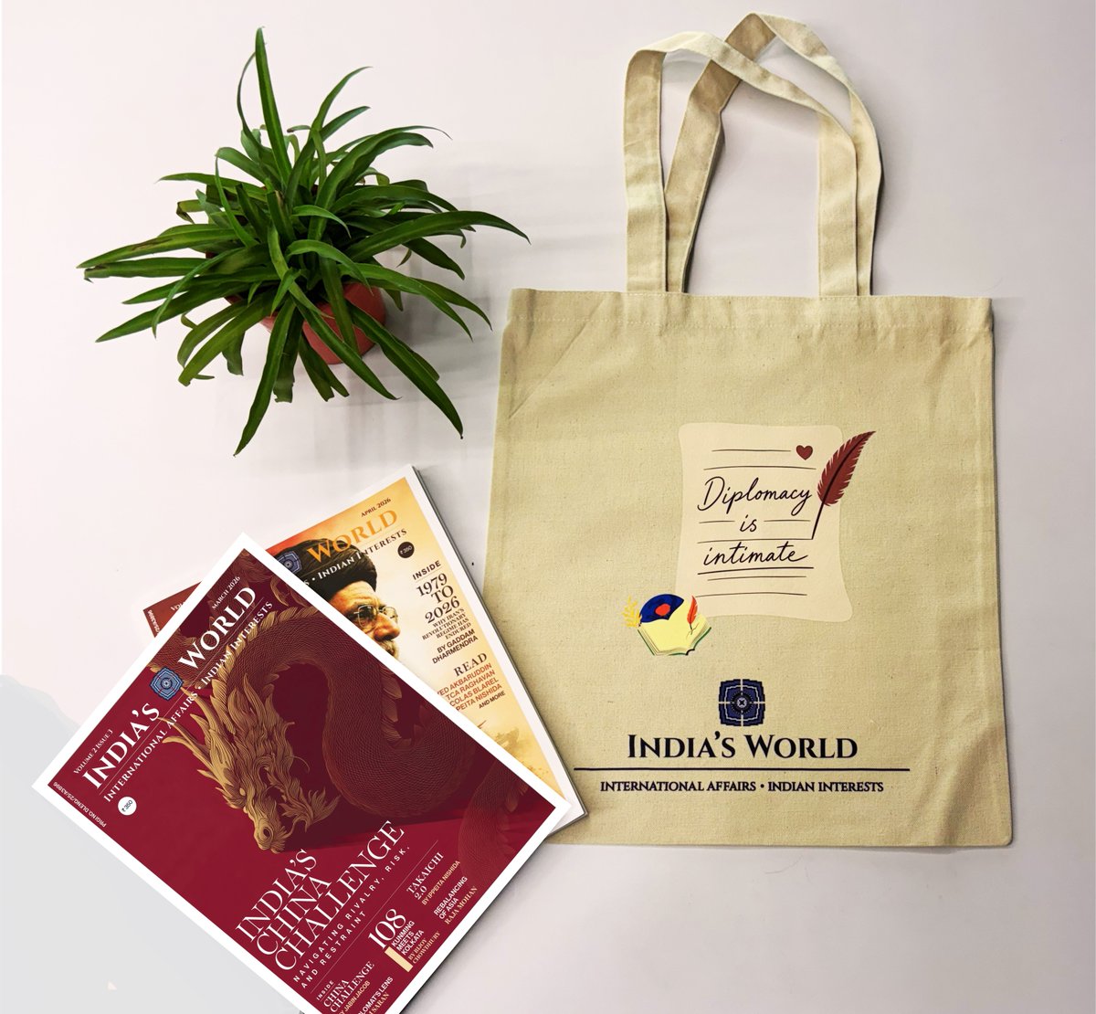 IndiasWorld_mag's tweet photo. Strategic thinkers deserve fun things too. Multiple tote designs. Multiple schools of thought.

https://t.co/JpMMK7NLkR https://t.co/pCr8jGP4Qu