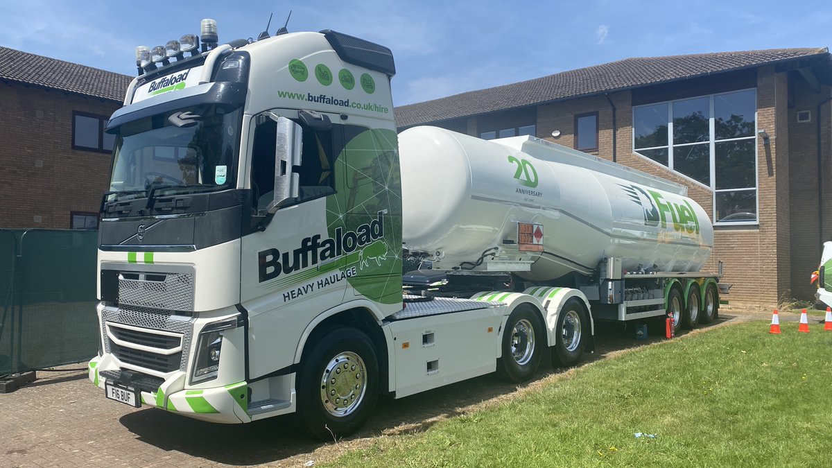 Buffaloadlogist's tweet photo. The Great British Farm-Fest – Day 3 (Sunday)🔥
It was easily the hottest day of the weekend. We welcomed visitors to the stand throughout the day which gave us the chance to enjoy more relaxed conversations and round off a fabulous weekend.

#farmfest #buffaload #weekend #summer https://t.co/ndiqKBDZnG
