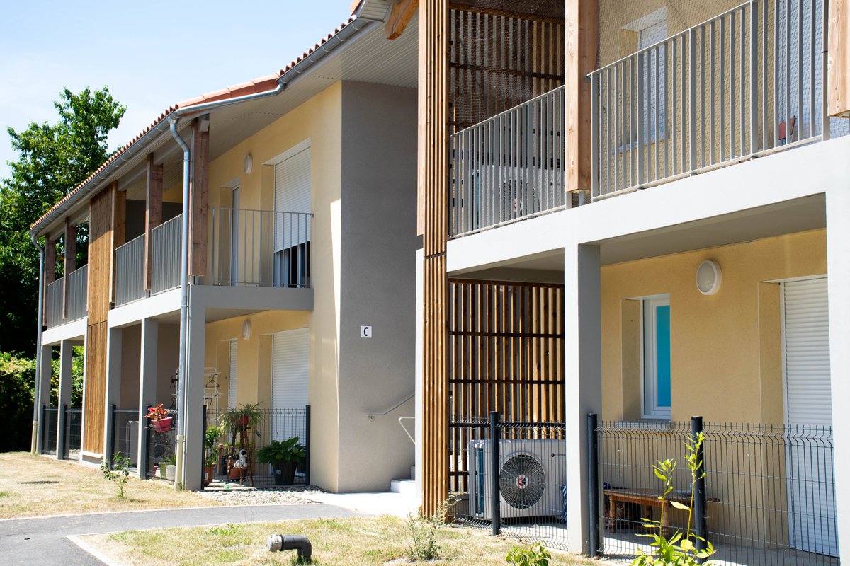 Prefet65's tweet photo. #Inauguration 🏡 | Le #préfet65 a inauguré la résidence Soleil des Cimes à Tarbes, une résidence de 25 logements portée par l’UDAF et l’OPH 65 pour favoriser l’#inclusion des personnes atteintes de fragilité psychique. Ensemble, construisons une société où chacun trouve sa place. https://t.co/FKRygQCoFj