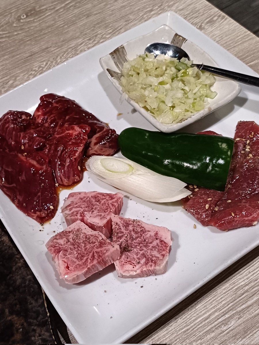 okaeri522's tweet photo. 週末は仙台に行ってきた。
たくさん飲んでたくさん食べたーー🤤
牡蠣！ホヤ！牛タン！仙台牛！
みーんな美味しかった！！！ https://t.co/jc6eyaJQkE