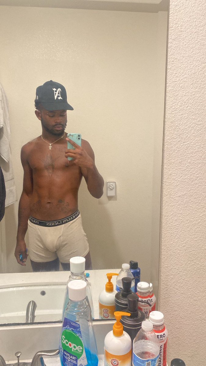 Countrykidj's tweet photo. 😏 #mlm #Gaytwitter  #SounthenBoy https://t.co/EZE33GGCUM