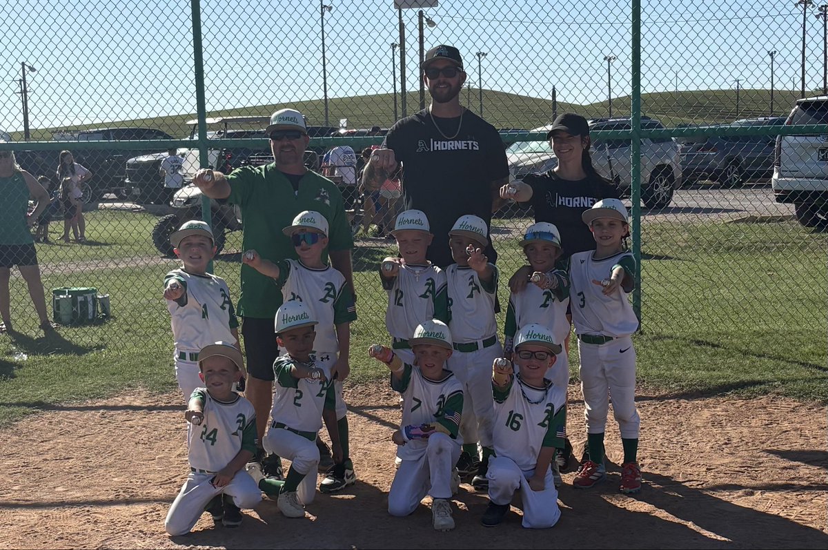 TXBaseball14's tweet photo. Congratulations to our Hornet 2037/2038 team on winning the championship yesterday! This group won 3 tournaments and were a Joy to watch this year! https://t.co/TZ32taR7F6