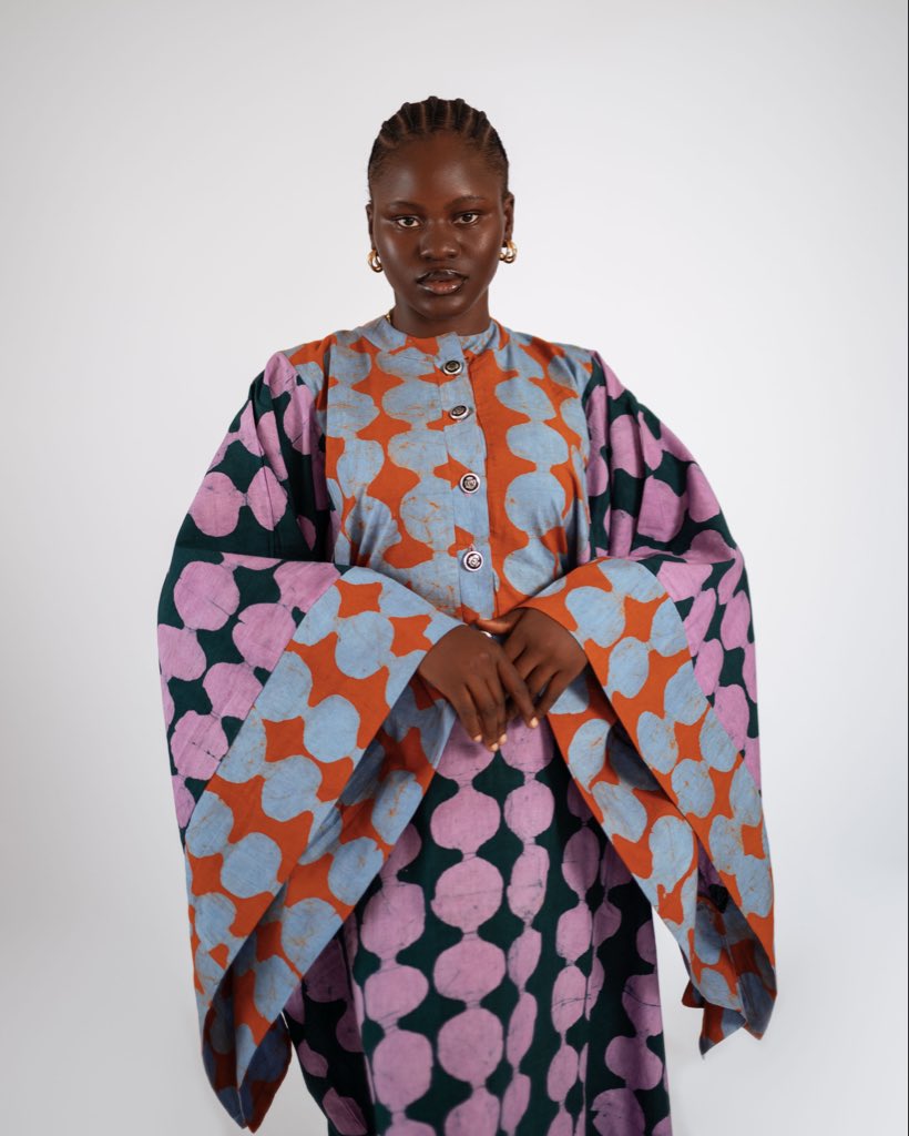thekulubrand's tweet photo. It’s giving June and she’s not playing🤭

This is what starting the month right looks like.

PRICE: # 81,000

Click on the link in bio to shop via website or send a dm to  @thekulubrand to shop.

#adire #adirertw #fashion #explore https://t.co/3kdSST6qRg