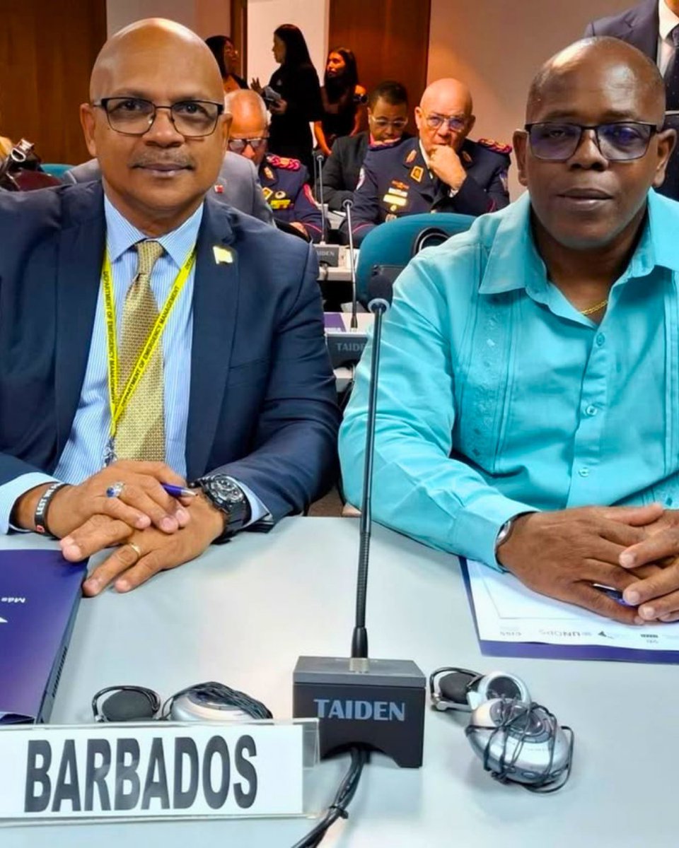 EmbBarVen's tweet photo. El mayor Robert Harewood, subdirector del Departamento de Gestión de Emergencias (DEM), participó en el V Taller de Gestión del Riesgo de Desastres (GRD) en el Caribe: «Fortalecimiento de la resiliencia sistémica con un enfoque de protección social» organizado por @SELAInforma https://t.co/DOcJURcpsf