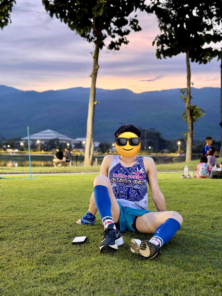 Runningcmu's tweet photo. ยามเย็นที่สวน อบจ.เชียงใหม่ https://t.co/YGomZkXwcl
