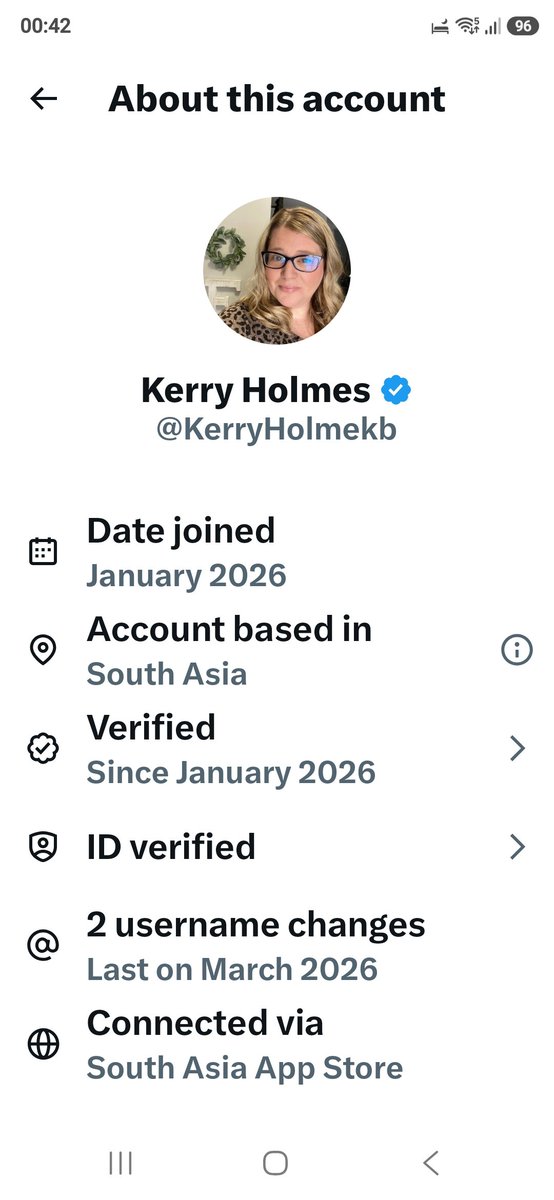 MaskettaSnerty's tweet photo. @KerryHolmekb Another south asian man pretending the be an American woman https://t.co/3yBEapTT7y