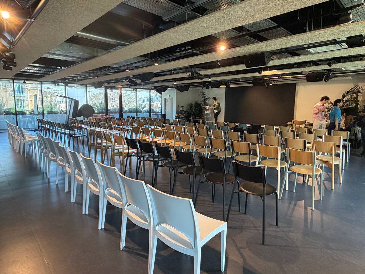 42Blockchain_'s tweet photo. The team is ready 💪 the speakers are here. Can wait to see you all 😌

Tonight we welcome at 42 Paris our Bittensor evening with @allan_quantifi (@taogalaxy_), @MaxScore (@webuildscore) and @macrozack (@bitstarterAI). https://t.co/HnfIQZWIeH