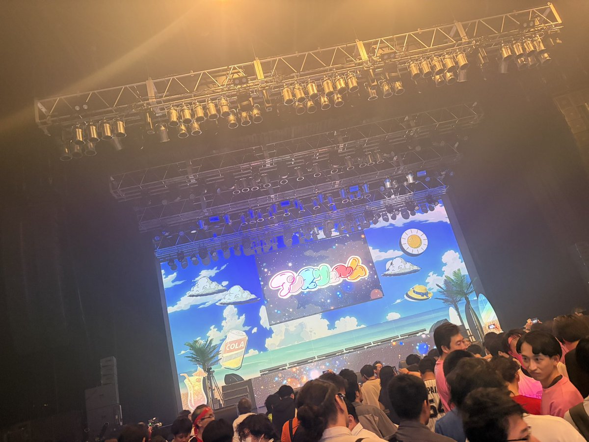 WUG_Itsuki's tweet photo. アンスリュームZeppワンマン招待ありがとうございました！
初期からの目標だった会場でのライブ、シンプルにめちゃくちゃよかったです
知らなかった曲いっぱい聴けて楽しかった、口下手ナイトメールがかなりすきです https://t.co/CrdxD3CfDD