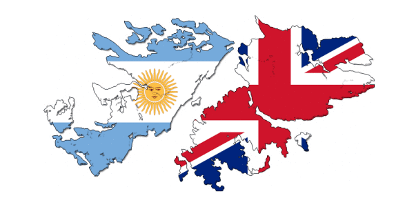 HoplitaPluma's tweet photo. Argentina tiene un obstáculo enorme para que las Falklands se transformen en Malvinas: Chile.

Chile va a impedir, incluso mediante guerra, que logre tomar posesión de tales islas. El trasfondo es la superioridad estratégica que otorgan en caso de conflicto.
🧵 https://t.co/Q9tPYrSCxi