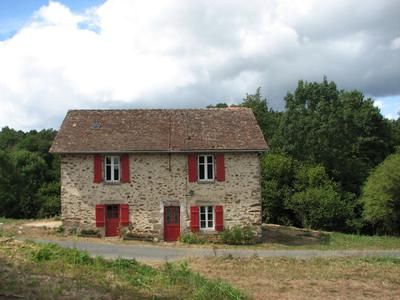 france_images's tweet photo. Gite Dordogne Parc is situated near the village of Dournazac, on the border between Limousin and Dordogne  https://t.co/cPkYJewWxJ

#France 🇫🇷 #travel #holiday https://t.co/AVVIeW3GmB