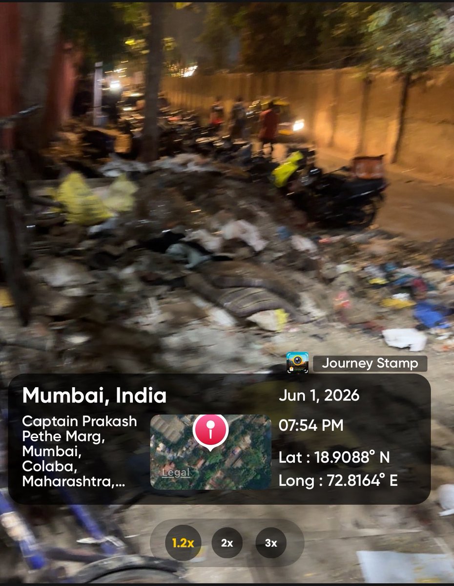 ParvezAShaikh5's tweet photo. Ganesh Murti ng.1 near the Water Tank and garbage hub, beer bottles and garbage have been dumped over the last few days. Requesting urgent cleanup and action.
@mybmc @mayor_mumbai @mybmcHealthDept @SwachhBharatGov @HNarwekar @RahulN_Office @CMOMaharashtra @mybmcSWM @MNarwekar https://t.co/Rl8fauAkAi