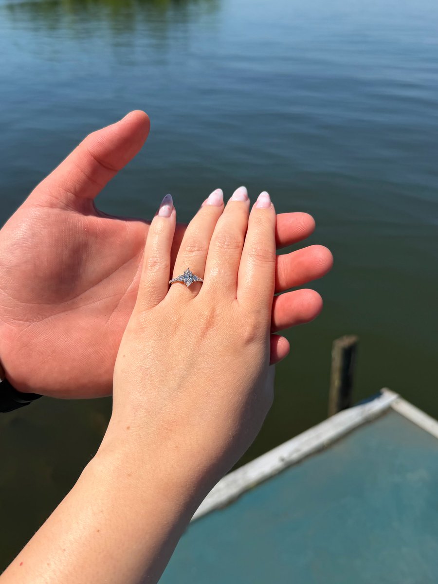 SmoreBruno's tweet photo. I’m ENGAGEDDDD https://t.co/wjIywHYgoc