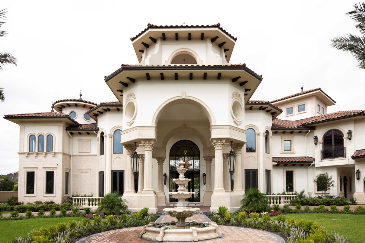 simsbuilders's tweet photo. Transitional Mediterranean | Day 1/5

Iron gates open to palms, a tiered fountain, red clay rooflines, cream stucco, arched glass, and carved columns. A true grand arrival.

🏡 Collaborative Design Group
🎨 Collaborative Design Group https://t.co/v59mx6PdGN