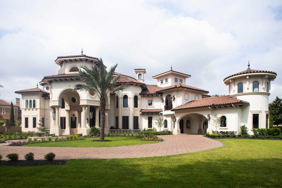 simsbuilders's tweet photo. Transitional Mediterranean | Day 1/5

Iron gates open to palms, a tiered fountain, red clay rooflines, cream stucco, arched glass, and carved columns. A true grand arrival.

🏡 Collaborative Design Group
🎨 Collaborative Design Group https://t.co/v59mx6PdGN