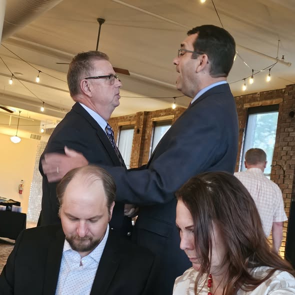 RepDerekSchmidt's tweet photo. Big crowd this weekend at the Fort Scott Area Chamber of Commerce annual banquet. From Freeman Hospital to new businesses, some good things are happening in Fort Scott. Congratulations to all the honorees, and thank you for the information, the hospitality, and an enjoyable evening.