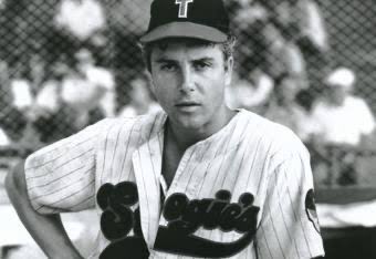 Recliningdad's tweet photo. @BBGreatMoments None. This guy.

The movie that was Bull Durham before Bull Durham.

One of the best baseball movies of all time people haven’t seen. https://t.co/8lgncNq9to