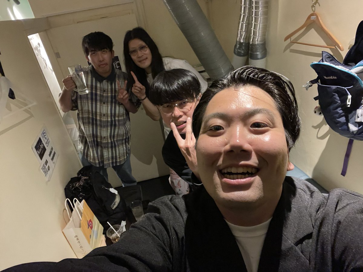 kasisukoon's tweet photo. 牛女の90分‼️

こんなに回数やってるのにまだ話してねえ事あるのかっていう話をたくさんジャンクが引き出してくれた‼️

手を挙げさせようとするこちらからの圧にも屈しない誠の心を持った素晴らしいお客様達の前で今月もトークライブが出来て俺は幸せだ‼️

配信は6/15まで‼️
https://t.co/0zh6xAhFz7 https://t.co/Ztl0YN4717