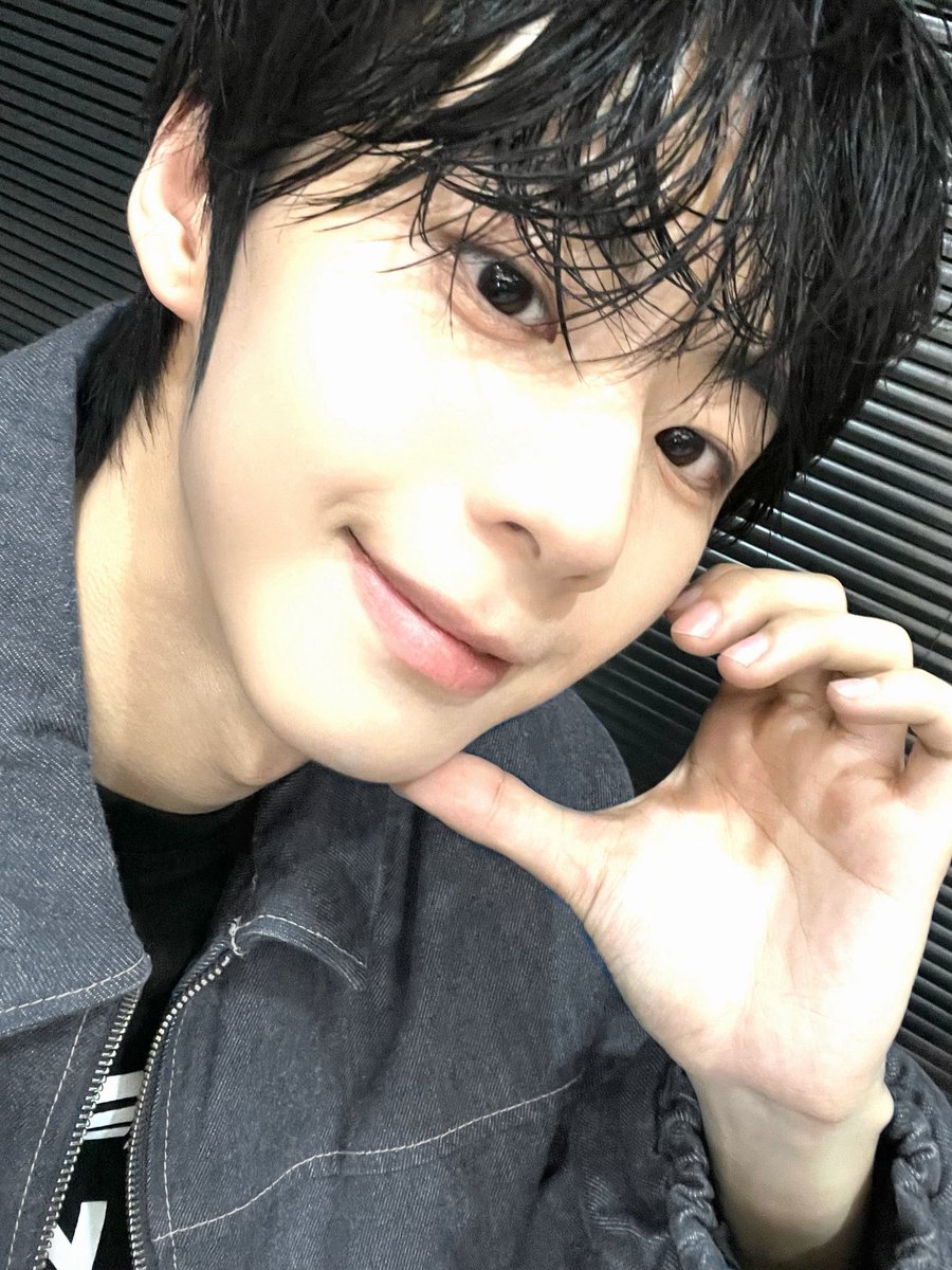 이데 tweet media