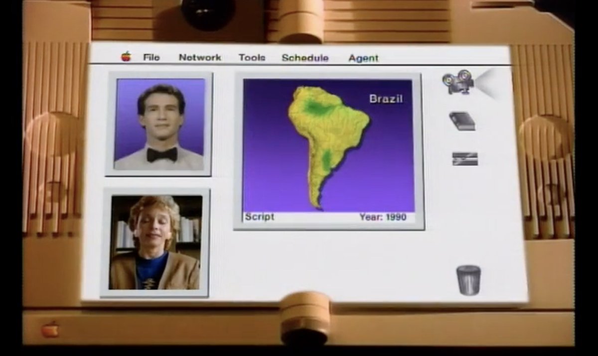 elaval's tweet photo. En 1987, el Knowledge Navigator de Apple mostró un futuro que parecía imposible: conversar con una máquina, buscar conocimiento y colaborar por video.

Hoy se siente cotidiano.

Escribí sobre esa visión y lo que nos invita a imaginar:
https://t.co/QLIAx7JJOt https://t.co/ocSoi7GnLC