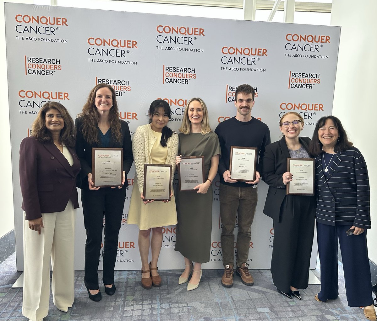 HennessyMaeve's tweet photo. Honoured to receive a Young Investigator Award from @ConquerCancerFd supported by @BCRFcure.

Thank you to my fabulous mentor @RitaNandaMD, co-mentor @KatrineWhiteson, collaborators &amp; colleagues @UCCancerCenter and all those who helped me along the way. https://t.co/fuPgzcmx9s