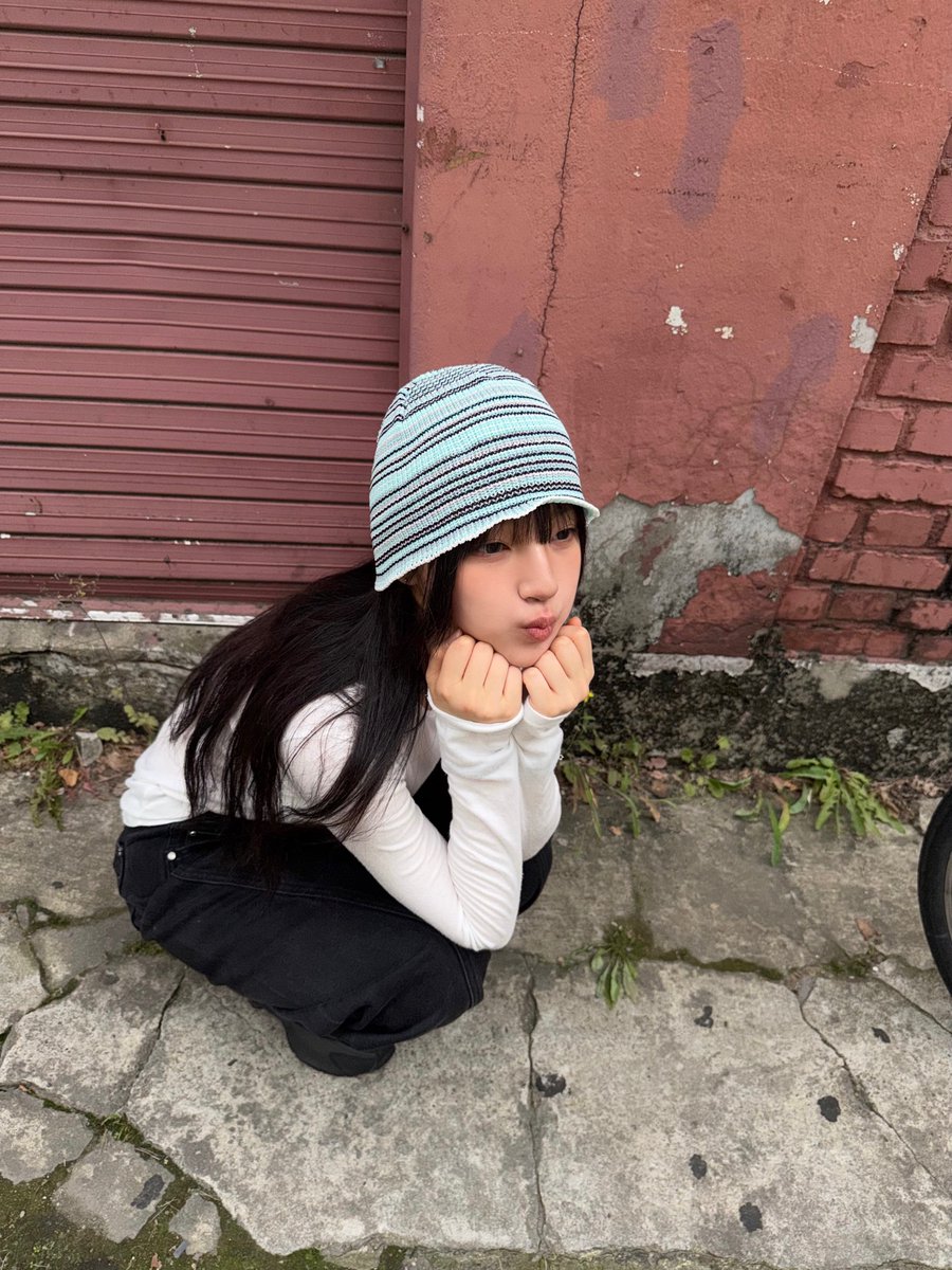 yunhaloops's tweet photo. 060126

yunha weverse dm 💌

#UNIS #유니스 
#YUNHA #방윤하
#방윤하여기방 https://t.co/SaXzKQ5RKM