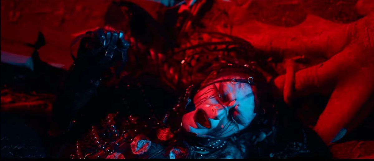 _DUMSPIR0SPER0_'s tweet photo. i feel so blessed by these amazing visuals 🥹🖤🪲 https://t.co/8TOnYZgGZ5