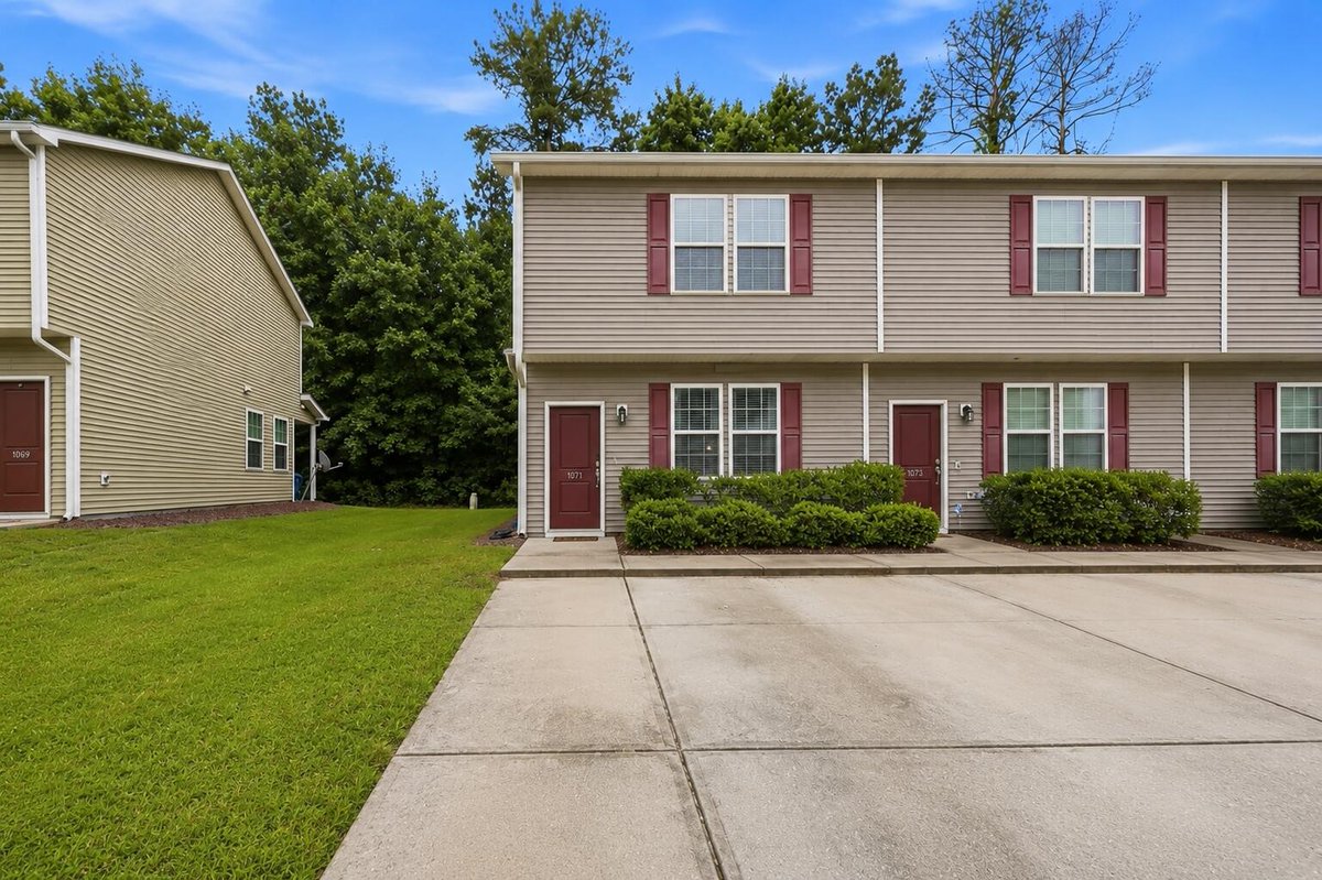 AgentOwnedRE's tweet photo. Ladson SC Home for Sale $239,999
Convenient Ladson location!
1071 Lexi Court

Bedrooms: 3

Bathrooms: 2.5

SqFt: 1,317

Town: Ladson Subdivision: Oakbrook Park
https://t.co/eQzkyy4HMI https://t.co/7sFBsQcIIG