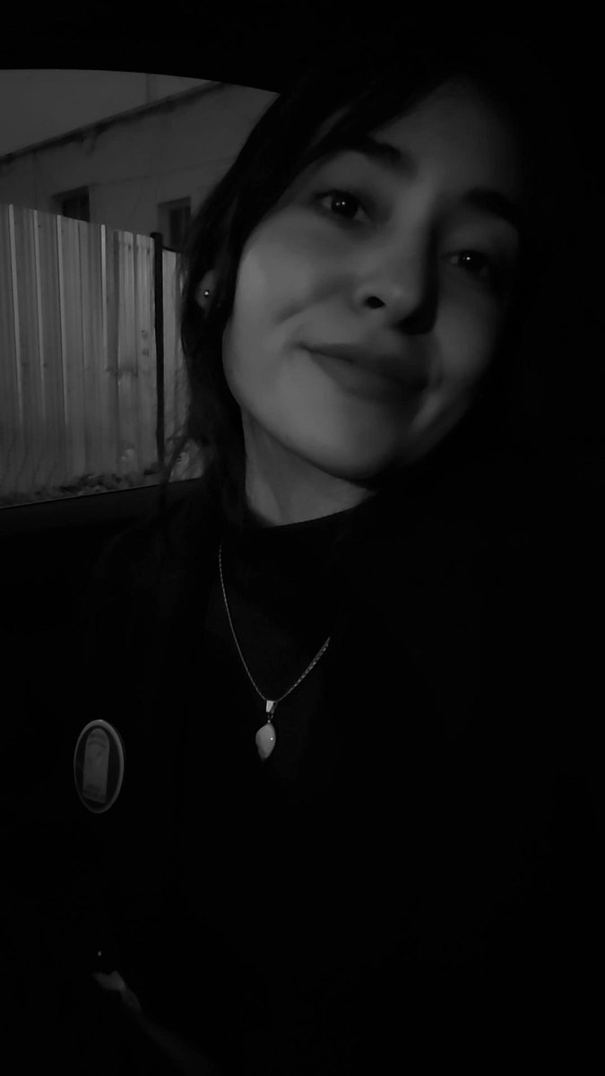 FaLRamirez's tweet photo. Buenas buenas !! Estoy arriba desde las 5.30hs 🙏😁 ✨️🍂
Bendecida jornada, bendecido incio de semana 😁
Que sea leve 🫂😁🙏🥹✨️💞 https://t.co/TqrGYNwFDV
