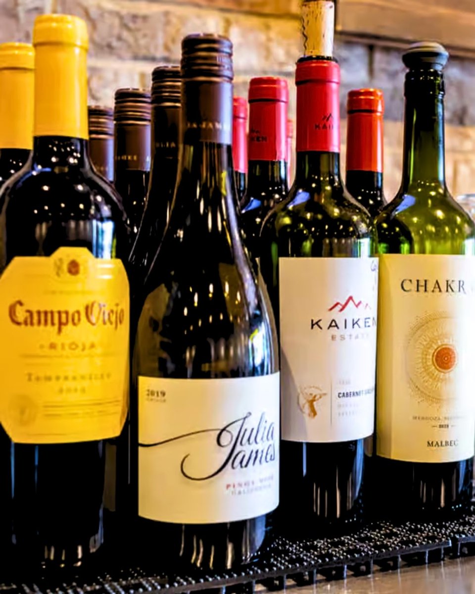 TheFreakinIncan's tweet photo. The week just started, but we're already thinking about the wine. 🍷 Mondays mean half-off bottles or glasses. Dine with your friends later!

#TheFreakinIncan #WineNight #RoswellGA https://t.co/QSX3ZlaHPL https://t.co/0sBMyraJ2B