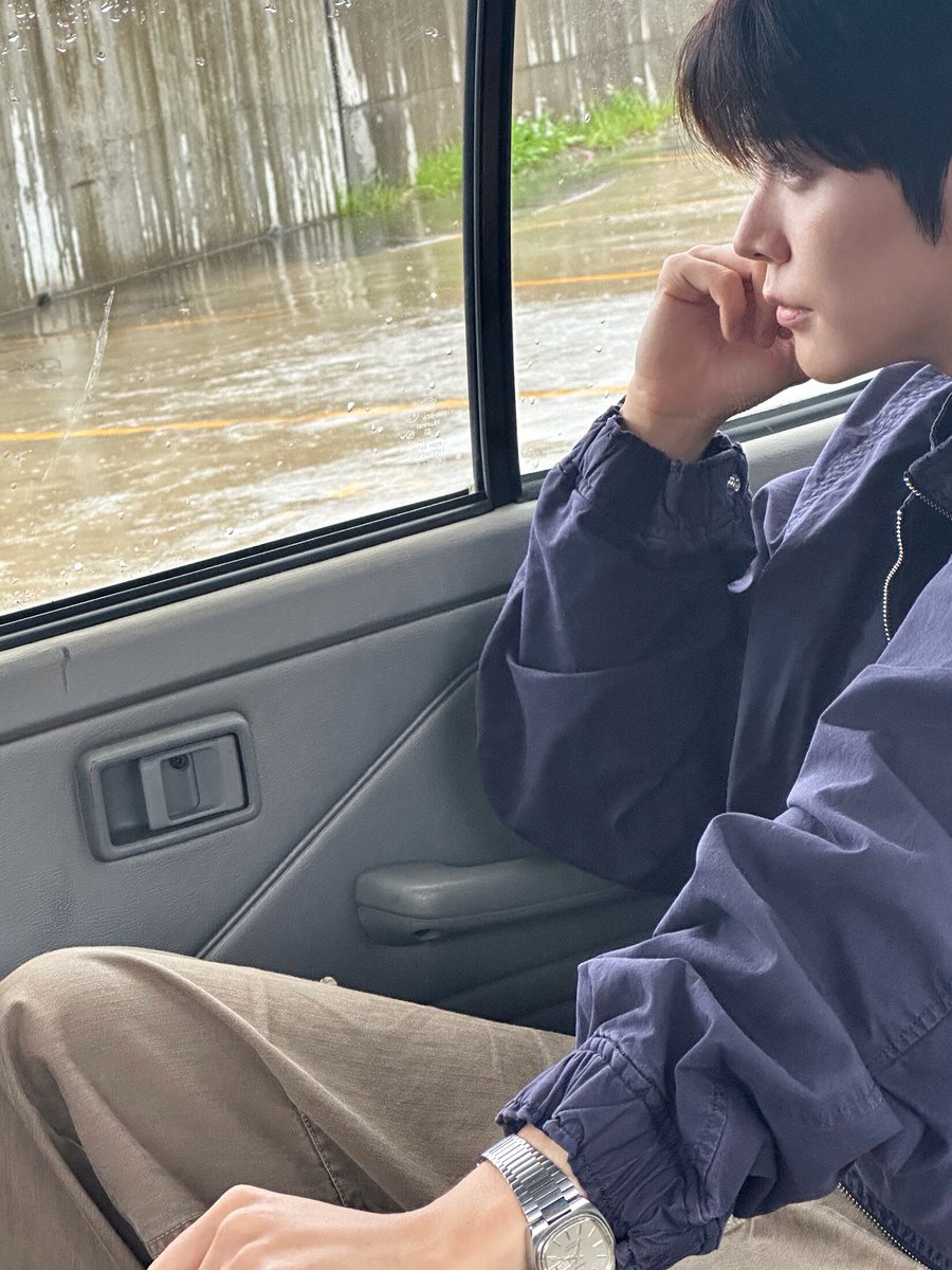 myfavoriteag11's tweet photo. #은석 https://t.co/rh7eJeOlXR