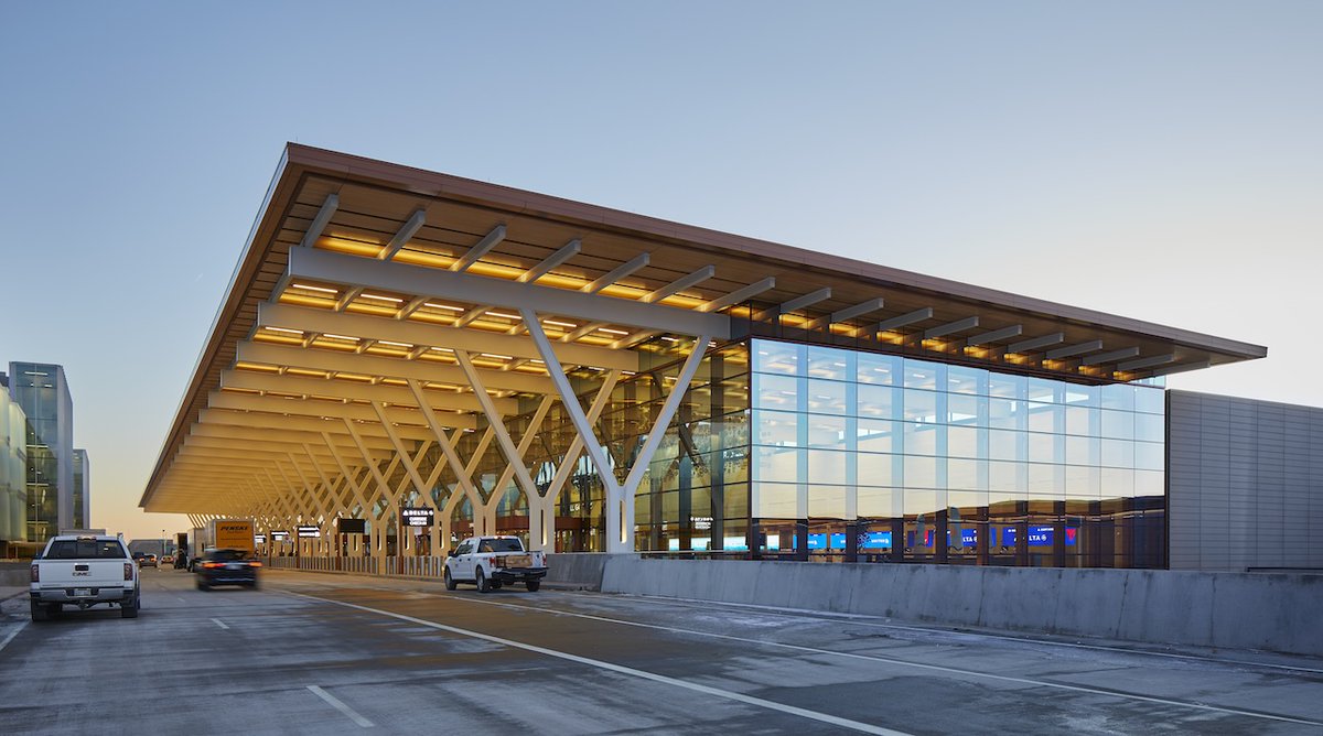 Architizer's tweet photo. Designed with a goal of becoming the world's most accessible airport, Kansas City International Airport places inclusive design at the center of the passenger experience.

📍 Kansas City, MO, United States
Project by: DRAW architecture + urban design
Details: https://t.co/OqcFfLnPr1