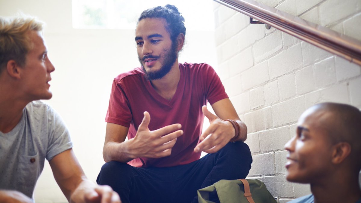 BREATHINGR00M's tweet photo. June is Men's Health Month. 💙 Is there a man in your life (a dad, a friend, a brother) who you've been meaning to check in on? 

#MensHealthMonth #MensMentalHealth #BreathingRoom https://t.co/SyQfVx6DUl