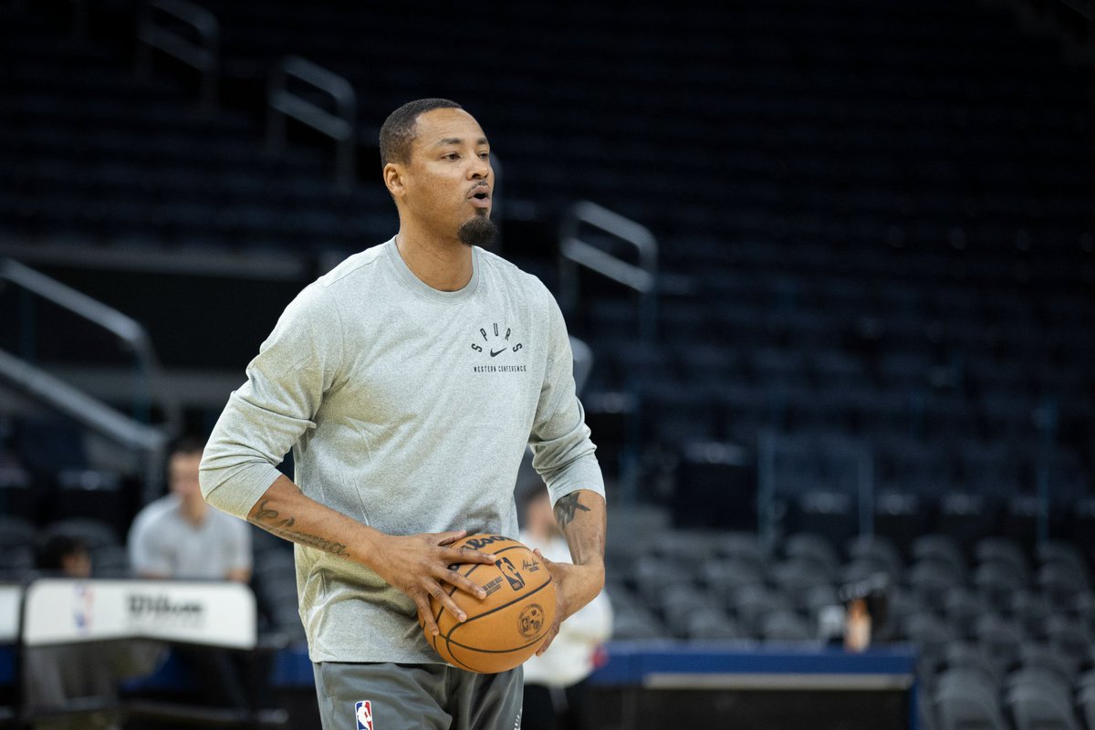 boliver36's tweet photo. I hope so!

Get Rashard Lewis as a player development coach for Paolo, Franz, and this Magic team. https://t.co/REq4dHNk0q