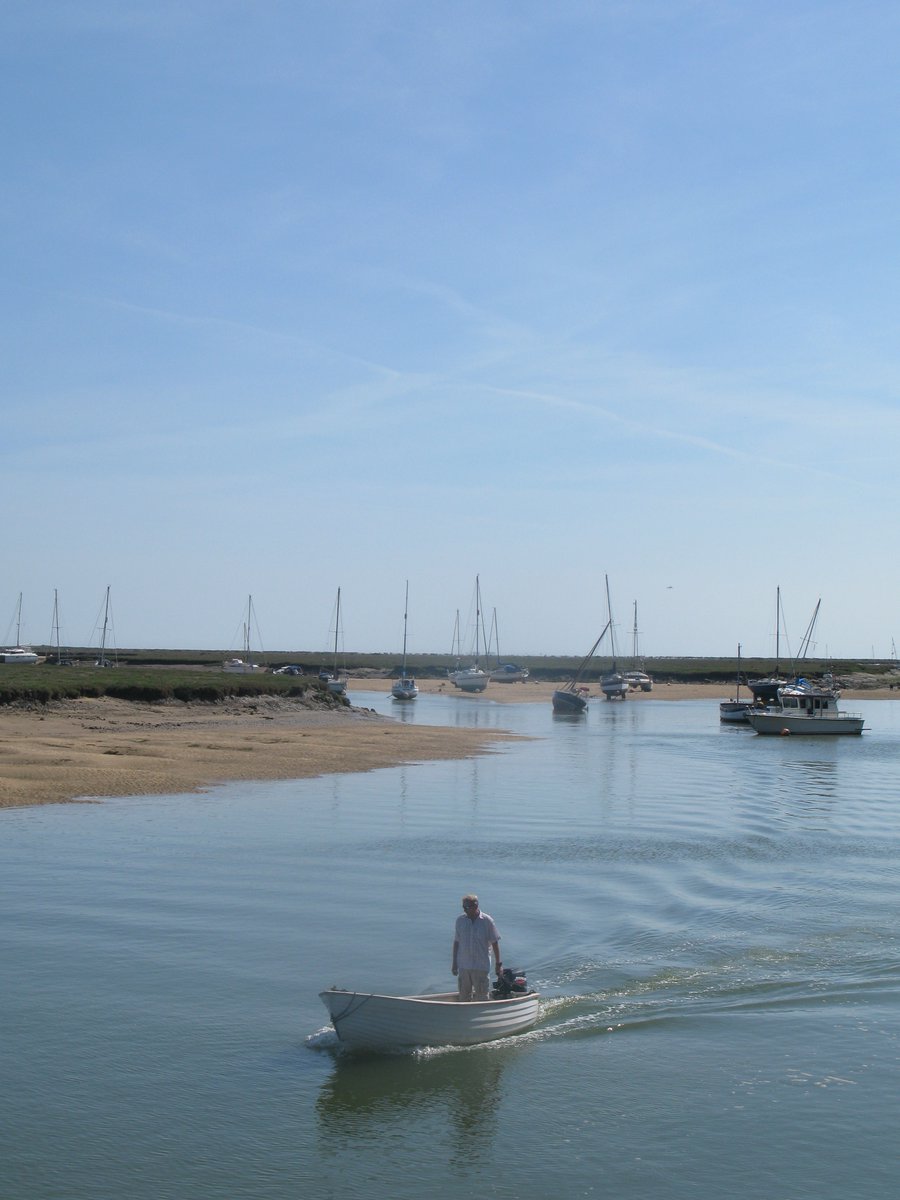 CollettWriter's tweet photo. How to be cool in a heatwave.
Norfolk 2026
(Caroline Collett) https://t.co/XE5aT5KZD9