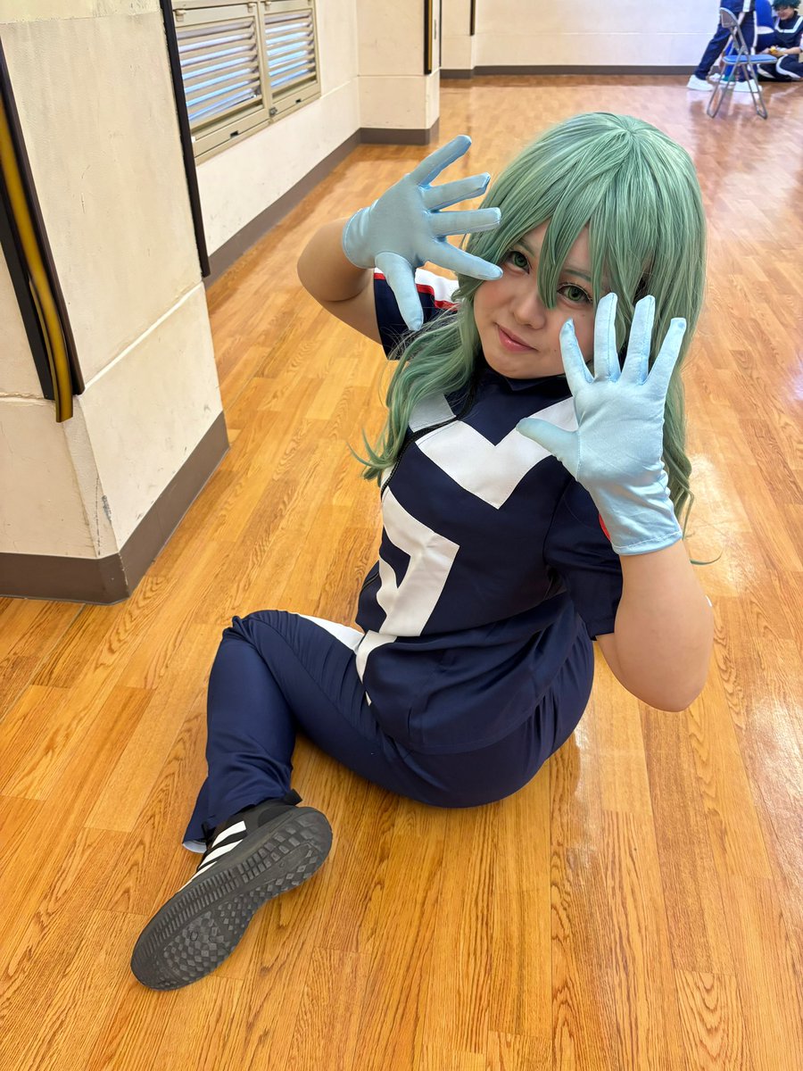 _peqch_'s tweet photo. ヒロアカ併せしてきたよん💚🤍

#ヒロアカコスプレ
#葉隠透コスプレ
#MHAレク0531 https://t.co/TlHgEUMEtt
