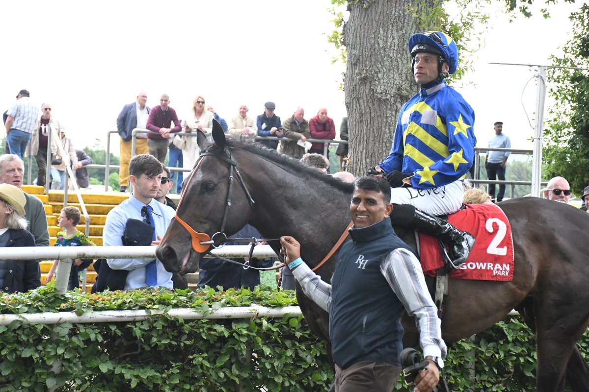 PCequinephoto's tweet photo. Bunyola Bay trained by @rhannonracing is a winner @GowranPark1 1/6/26 @IrishRacing7 https://t.co/ZU7FLE8Qha