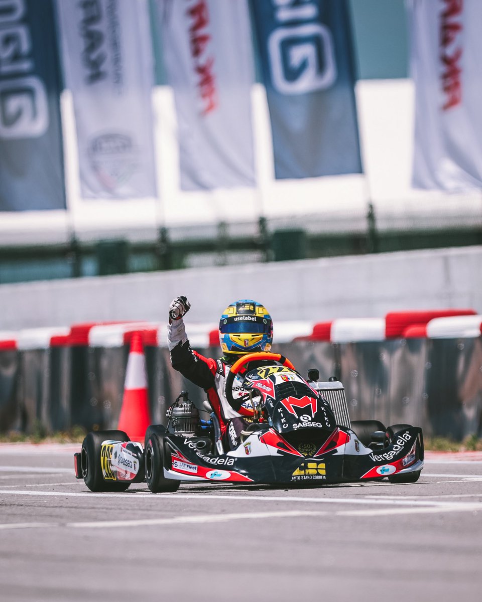 Modalidades_SCB's tweet photo. Kiko Correia vence a 3.ª jornada do Campeonato Portugal Karting 🏎️🔥

#GanharComTodos https://t.co/MKoLs1Lgoo