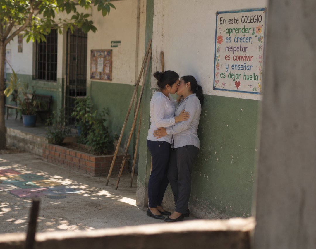 Hola_SoyYochi's tweet photo. Maestras calientes, parte 1 https://t.co/bvTWfxjxlW