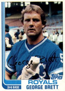 1975Topps's tweet photo. Card #200 and #201 - Hall of Famer George Brett #Royals

1982: An All Star for the 7th straight season, Brett slashed .301/.378/.505 with 21 HRs and 82 RBIs.

On 8/28/82 Brett had 4 hits - including a pair of triples - scored 3 times and drove in 2 runs: KCR 10, CHW 1. #Topps https://t.co/DVCRUZCzcr