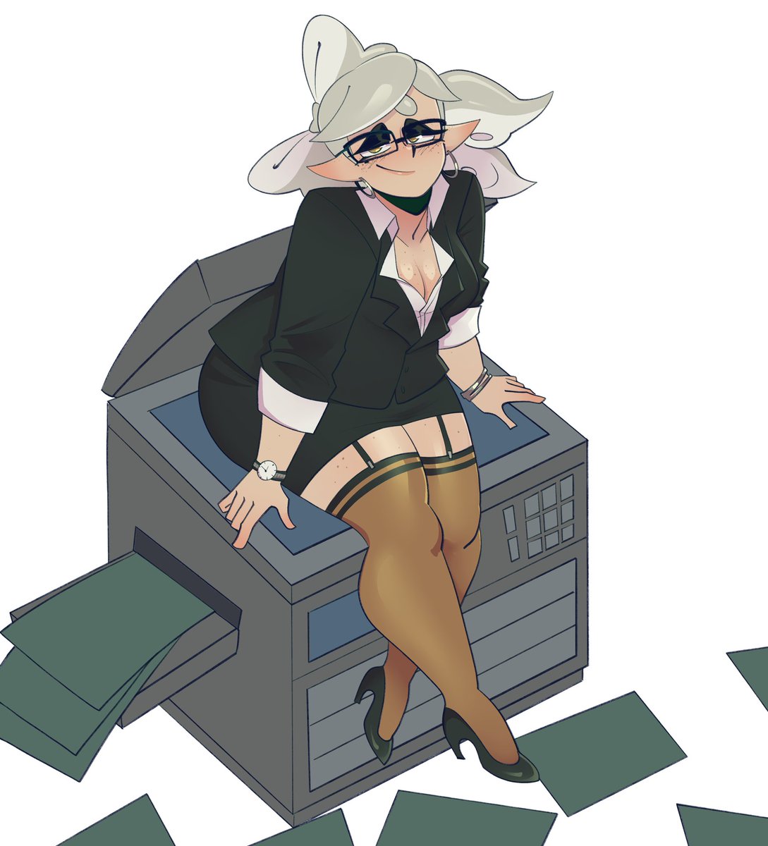 MaddeningTrash's tweet photo. Office siren Marie https://t.co/ZsV1VkWJ5i