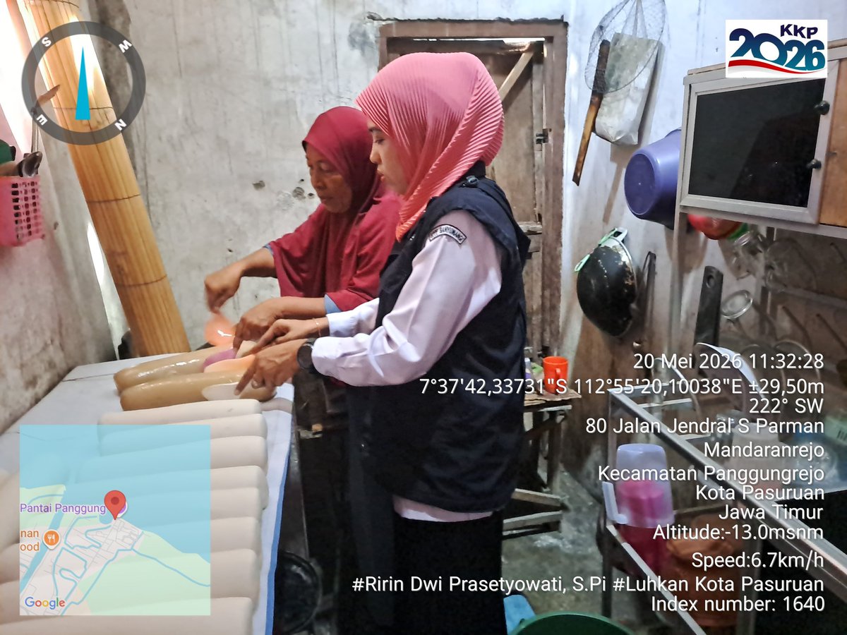 ririn_pi's tweet photo. Rabu (20/05/26) Ririn Dwi P, S.Pi,Luhkan Kota Pasuruan, Fasilitasi Akses Teknologi Pembuatan Kerupuk Ikan Ibu Asmawati Poklahsar Panggung Gembira dan produk unggulan Kel.Panggungrejo
#GiatLuhkanSatminkalBWI 
@bppsdm_puslatkp
@bppsdm_bp3bwi
#bppsdm_kp 
#luhlapor 
@YayanHikmayani https://t.co/1lAHi9y8B7