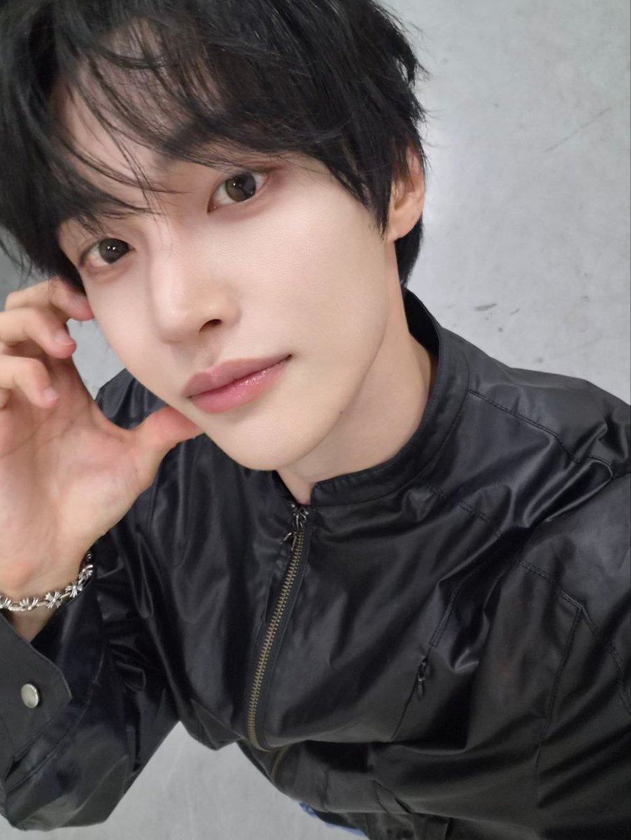 Wonbin. tweet media