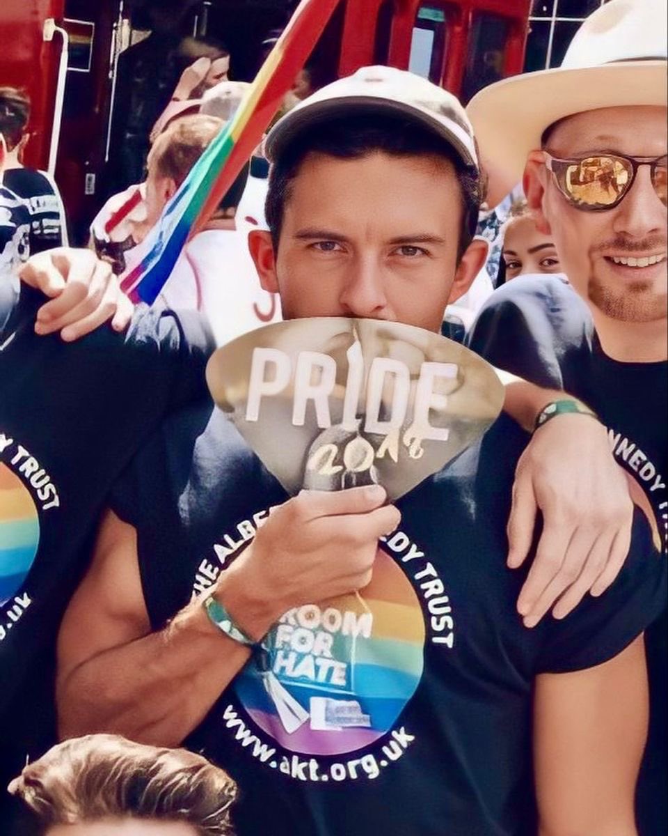 thinkerjonny's tweet photo. happy pride month darlings 🏳️‍🌈🏳️‍⚧️❤️🧡💛💚💙🩵💜🩷🖤🩶🤍🤎 https://t.co/3lnzLtImlu