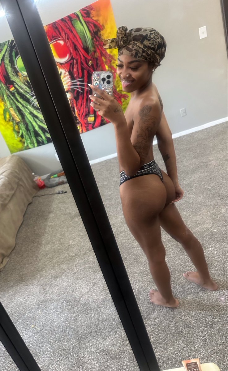 wawa_h20's tweet photo. petite girls >>>> 😍😍😍😍 https://t.co/kvuygrVvD6