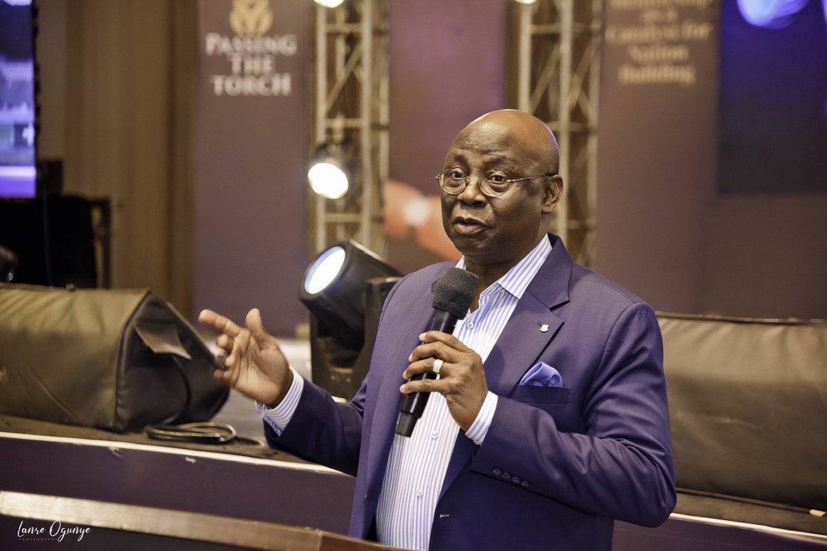 IdyEnang's tweet photo. Thank you sir, Dr. Tunde Bakare

Having you stand with me at Passing The Torch meant more than I can adequately express.

Thank you for always making time. I am deeply grateful. 

#passingthetorch #colloquium60 https://t.co/3vQgcwfEgu
