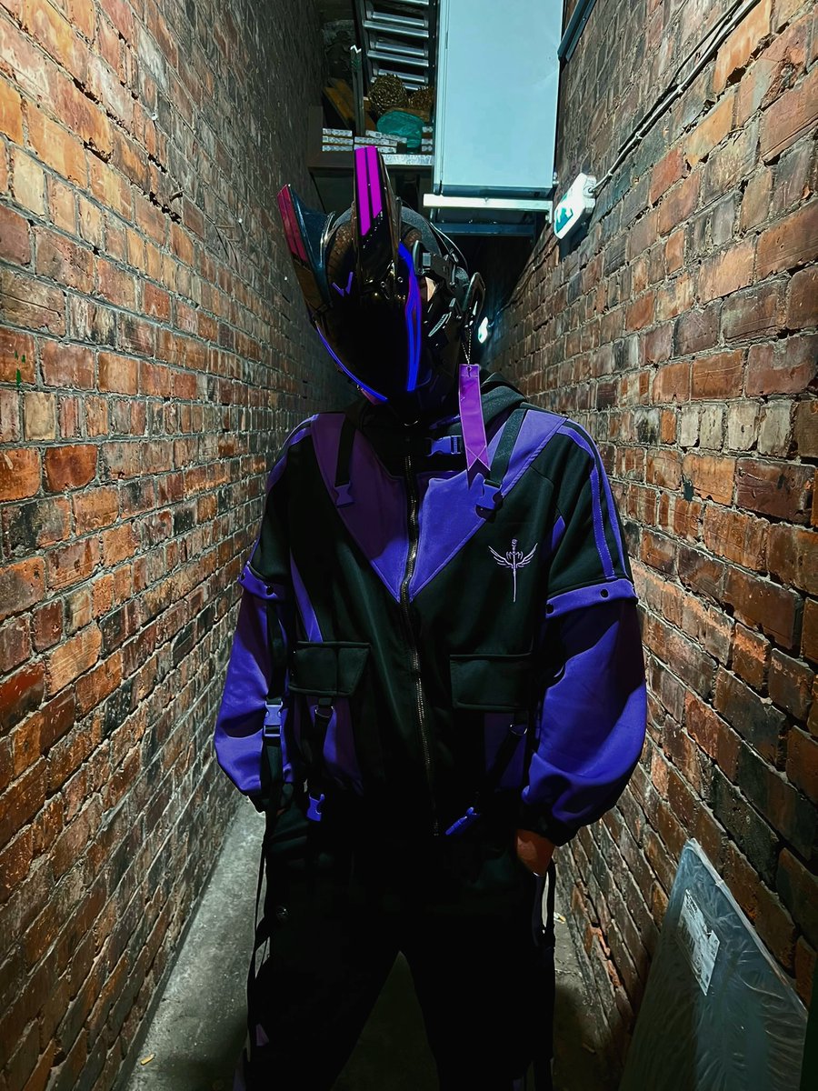 asmodeus1712's tweet photo. So new fit got me feeling a little dommy Haha https://t.co/X2FGrHvfGn