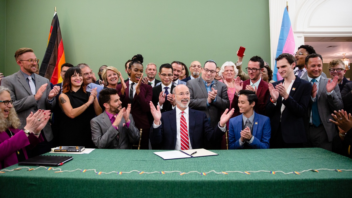 PHMC's tweet photo. June is #PrideMonth. In a 2018, Pennsylvania Gov. Tom Wolf signed an executive order creating the Pennsylvania Commission on LGBTQ Affairs, the only one in the nation. This Advisory Commission continues to spread awareness & increase access to programs and services provided by the Commonwealth that benefit every-day Pennsylvanians. #Archives  - https://t.co/GNQSfN2XOt