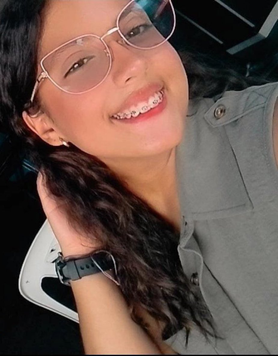 AmateuNiu's tweet photo. Liberen a Aranza,no se puede estar presa por ser hermana de un militar disidente.#LiberenATodosLosPresosPoliticos https://t.co/7pkAEeT3p9