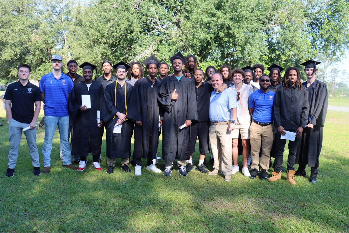 CoachBaldwinWC's tweet photo. Win league ✅
Make national tourney ✅
Graduate ✅
Team GPA 3.0 + for season ✅
8 guys named all-academic team ✅
Move onto next level 
…. Loading …. 
Almost complete https://t.co/Tt6L7pafK5